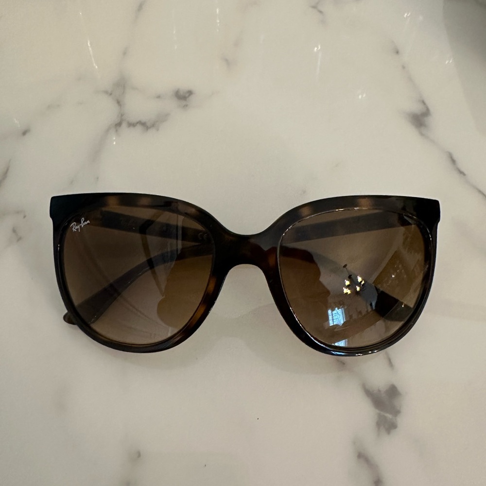 Ray-Ban CATS 1000 in Polished Light Havana & Brown Lenses - Picture 2 of 4